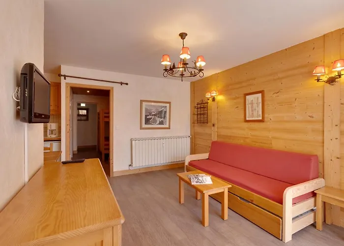 Апартаменты Vacanceole - Les Bleuets Ле дез Альп